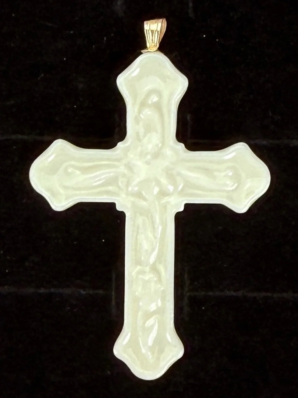 Elegant Goldtone and Off White Cross Pendant